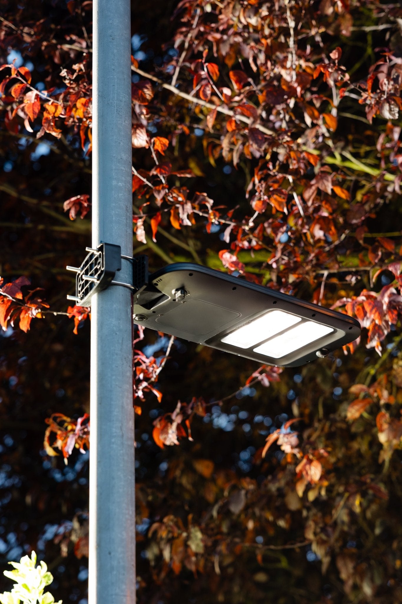 Tête de lampadaire solaire 2000 Lumens avec détecteur de présence - Galix Solaire Shop